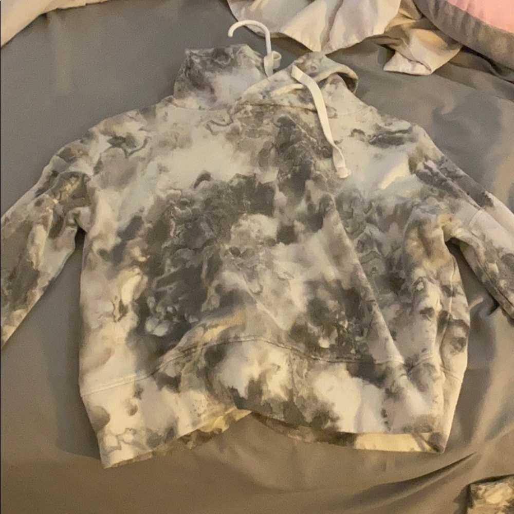cropped hoodie